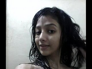 Indian Beautiful Indian girl less well done jugs bathroom selfie - Wowmoyback