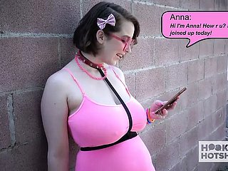 Büyük göğüsler genç sürtük Anna Glow onun rammed zor zorla onun randevu