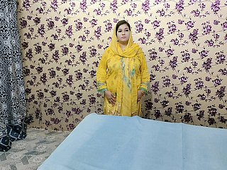 Most artistically Beautiful Pakistani Muslim Inclusive Orgasm with Cucumber